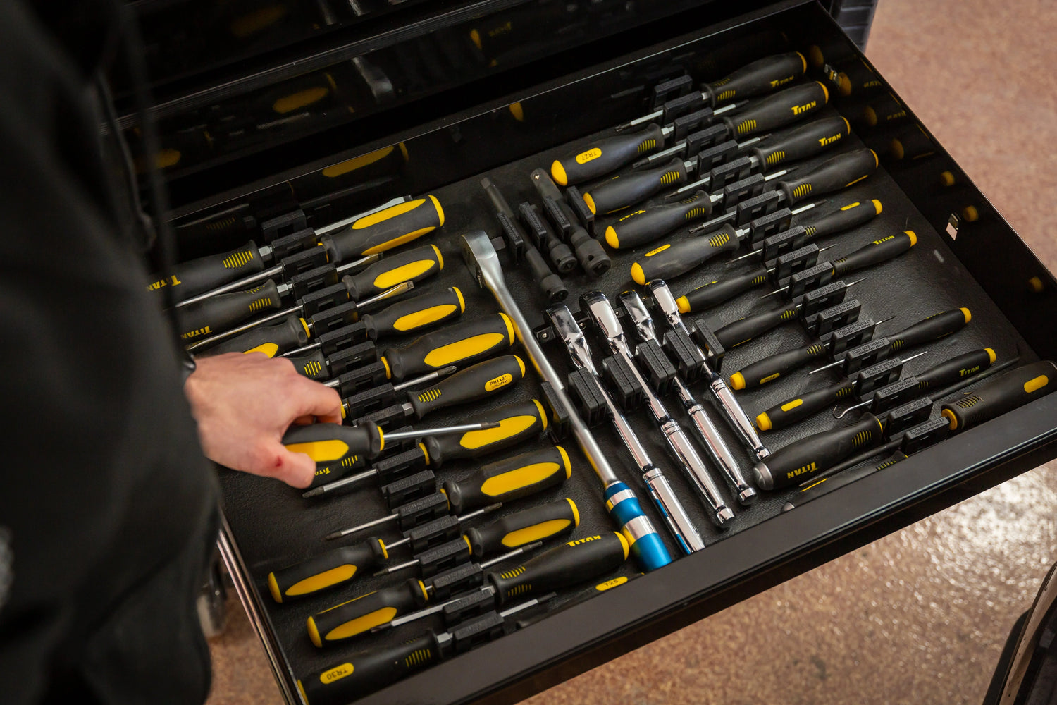 Tool Organizers - Toolbox Widget CA